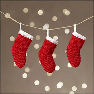 Mini Craft Kit Crocheting - Red & White Christmas Stockings