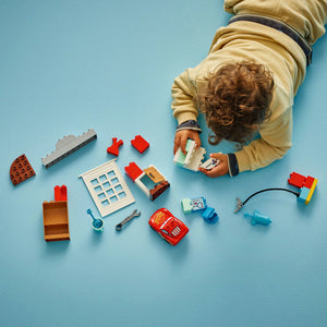 Lego Duplo - McQueen's Visit to Doc's Garage