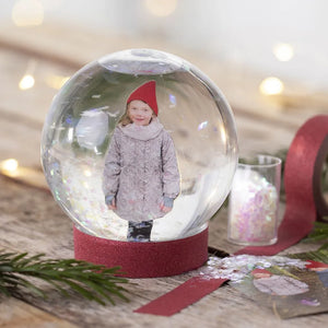 Snow globe H: 8,5cm D:8cm Holes size 4,7cm single