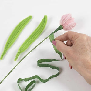 Creativ Mini Craft Kit Pipe Cleaner - Spider Lily Flowers