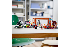 Lego Marvel Spider Man at the Sanctum Workshop